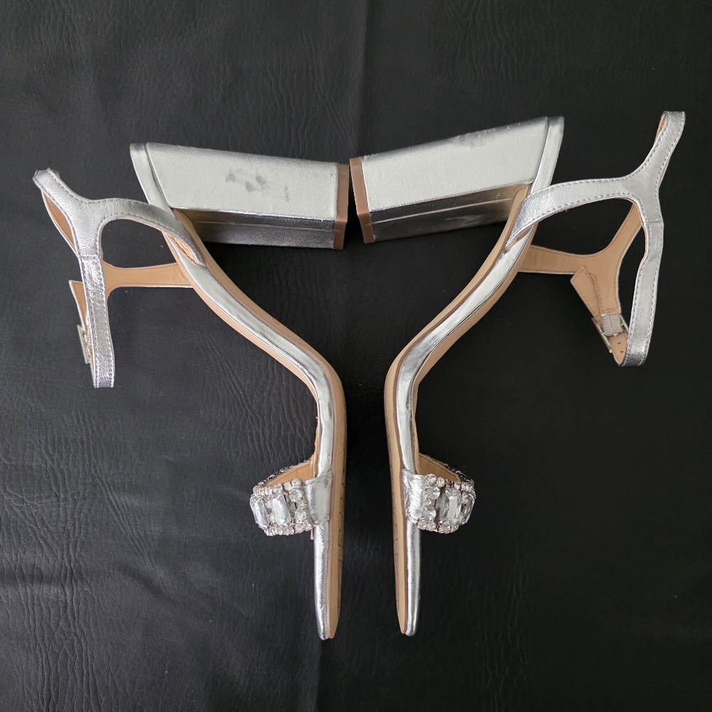 Jewel by Badgley Mischka Crystal Embellished Strappy Silver Block Heel Sandals 9 - Picture 2 of 6